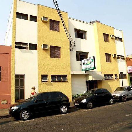 Hotel Families Uberlândia Kültér fotó