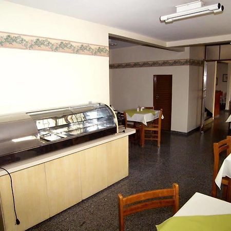 Hotel Families Uberlândia Kültér fotó